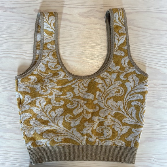 Sandro gold and white, two piece shorts and crop top - Picture 2 of 9